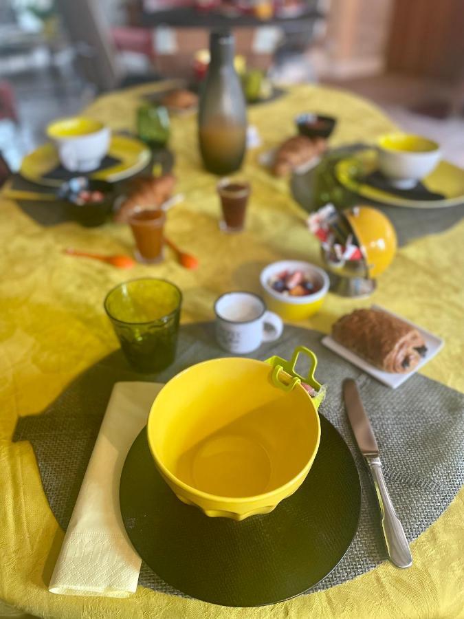 Le P'Tit Nid De Gabriel Bed and Breakfast Les Touches-de-Périgny Buitenkant foto